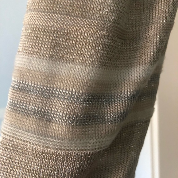 Sweater - Picture 2 of 4